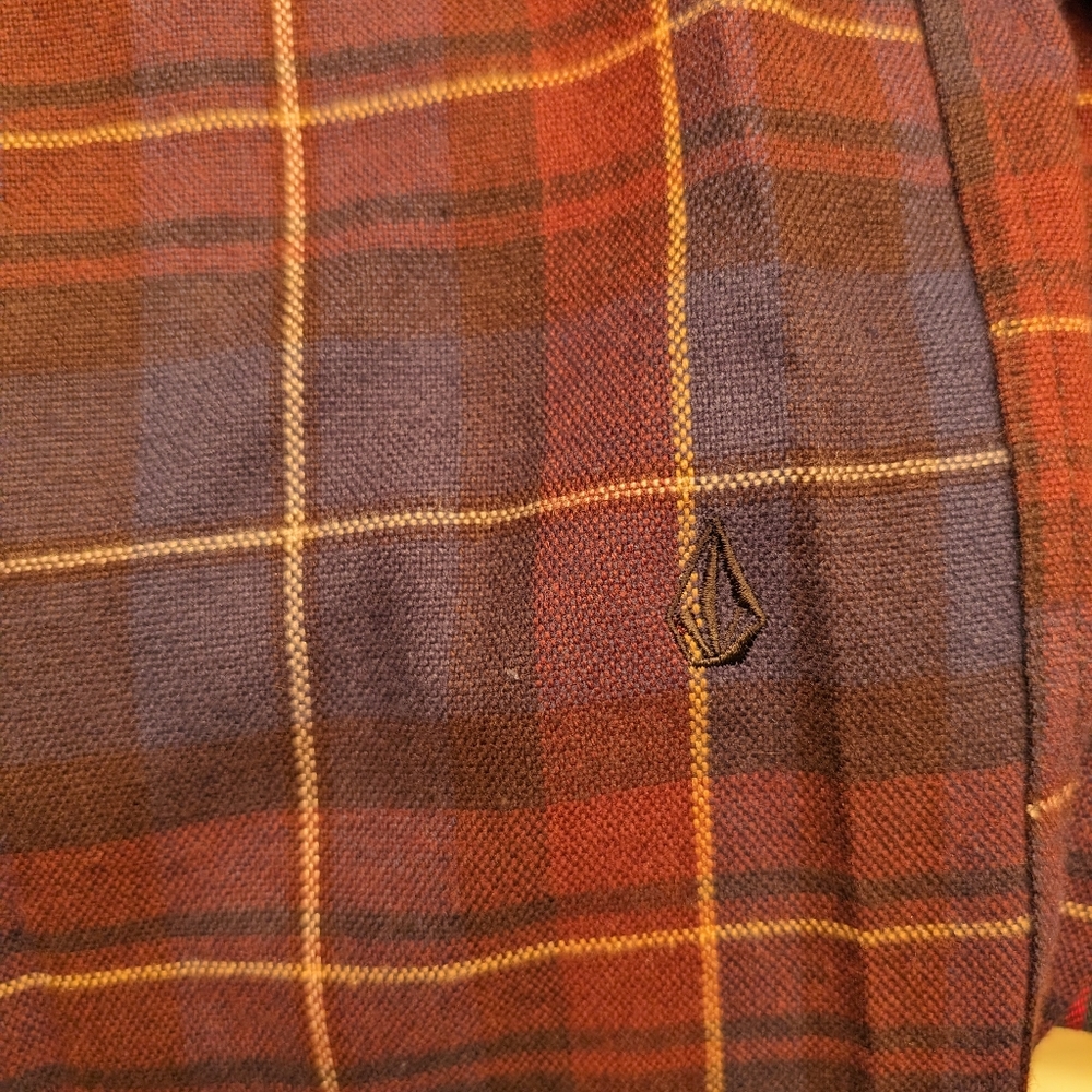 Volcom flannel - Picture 2 of 4